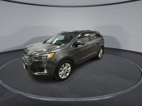 Used 2019 Ford Edge Titanium w/ Equipment Group 301A AWD/4WD image 4