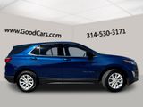 Used 2020 Chevrolet Equinox LT w/ Driver Convenience Package image 3