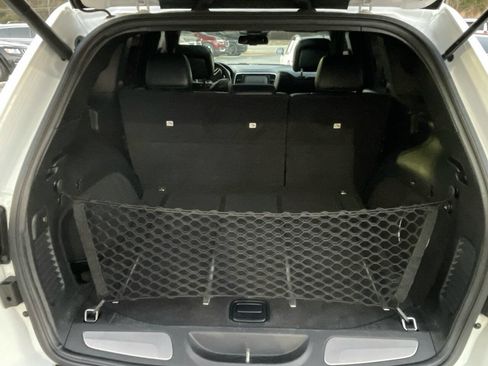 Used 2015 Jeep Grand Cherokee High Altitude image 9