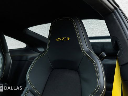 Used 2022 Porsche 911 GT3 RWD image 23