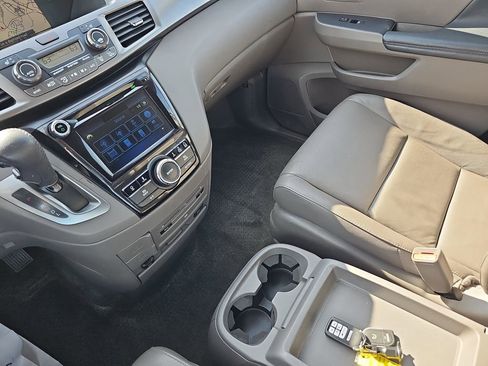 Used 2016 Honda Odyssey Touring image 31
