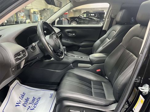 Used 2024 Honda HR-V EX-L image 16