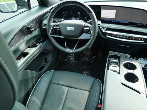 Certified 2024 Cadillac Lyriq Sport w/ Nappa Leather Package AWD/4WD image 9