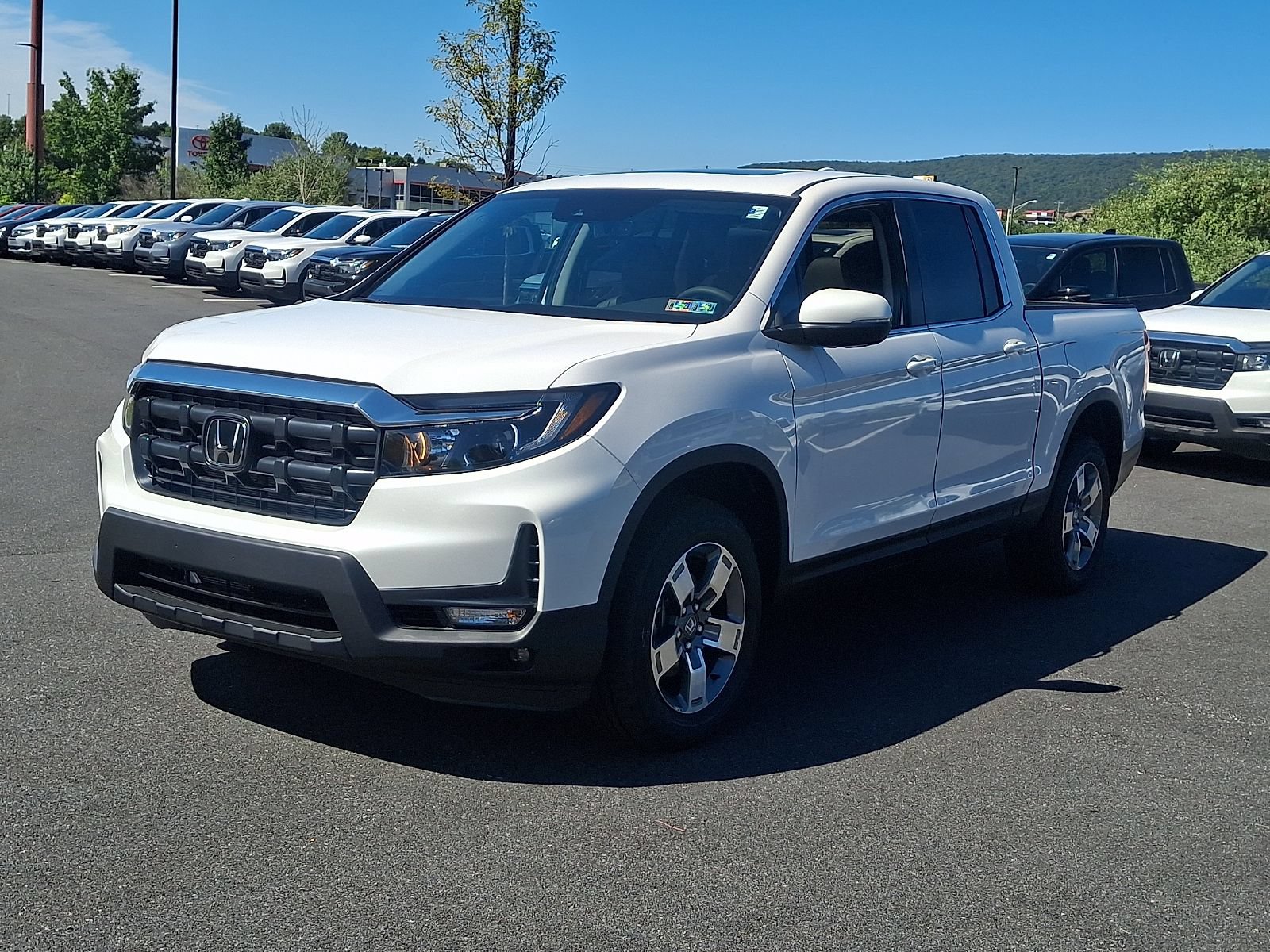 New 2026 Honda Ridgeline RTL image 2