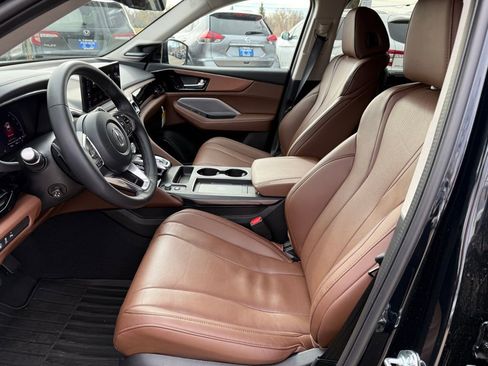 Certified 2025 Acura MDX w/ Technology Package image 12