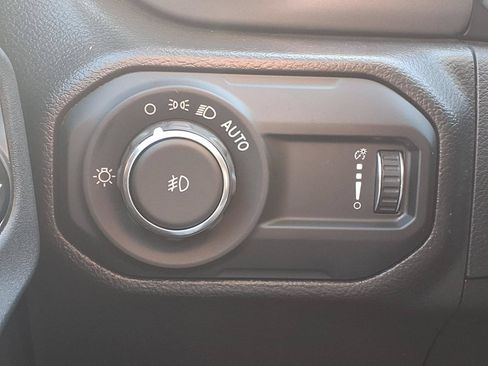 Used 2023 Jeep Wrangler Sport AWD/4WD image 17