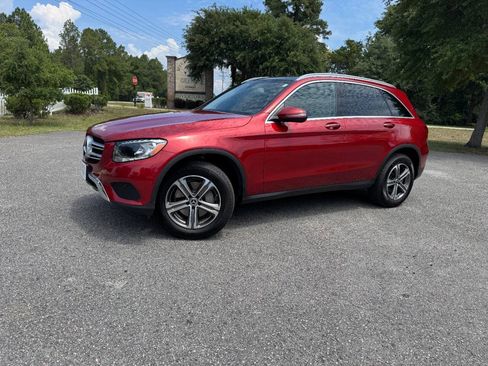 Used 2019 Mercedes-Benz GLC 300 4MATIC image 30