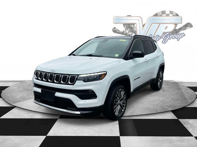 Used 2023 Jeep Compass Limited w/ Elite Group AWD/4WD image 2