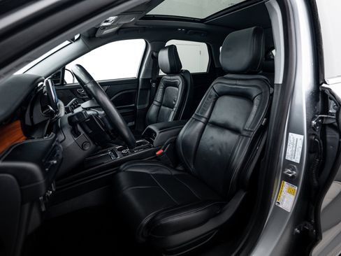 Used 2022 Lincoln Corsair Reserve w/ Equipment Group 201A image 15