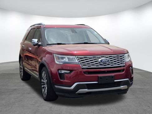 Used 2018 Ford Explorer Platinum AWD/4WD image 4