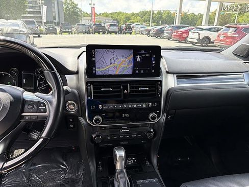 Used 2023 Lexus GX 460 Premium w/ Premium Plus Package AWD/4WD image 16