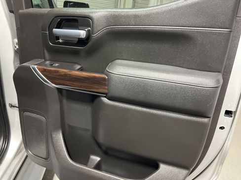 Used 2021 GMC Sierra 1500 SLT image 14
