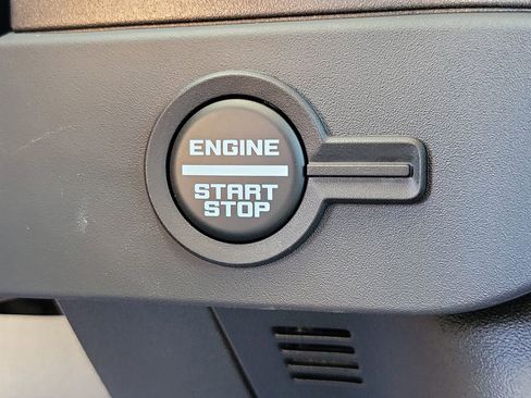 New 2025 Ford Bronco Badlands image 31