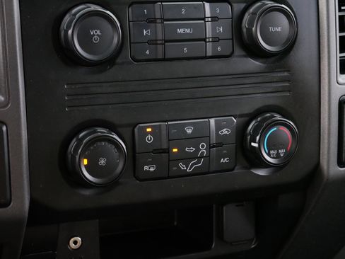 Used 2019 Ford F250 XL w/ Power Equipment Group image 23