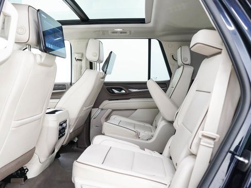 Used 2023 GMC Yukon Denali AWD/4WD image 16