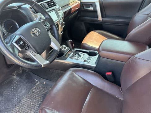Used 2017 Toyota 4Runner Limited image 9