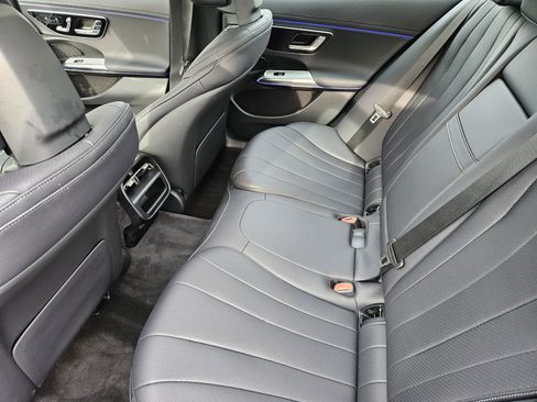 Certified 2025 Mercedes-Benz E 350 Sedan image 29