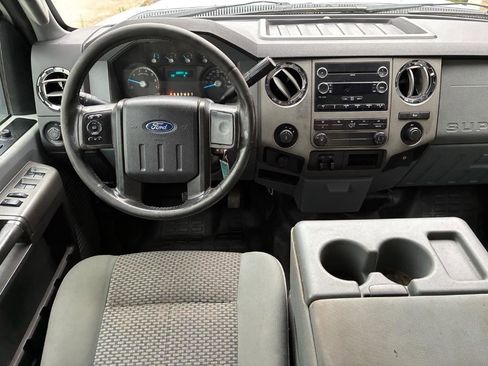 Used 2011 Ford F250 XLT w/ XLT Appearance Pkg AWD/4WD image 11