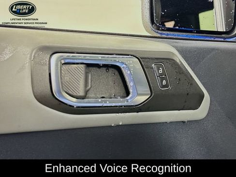 Used 2023 Ford Bronco Badlands w/ Sasquatch Package image 18