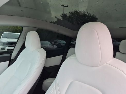Used 2022 Tesla Model Y Performance AWD/4WD image 15