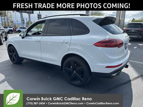 Used 2017 Porsche Cayenne S AWD/4WD image 5