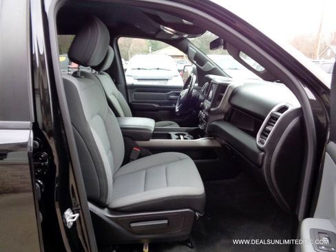 Used 2021 RAM 1500 Big Horn AWD/4WD image 24