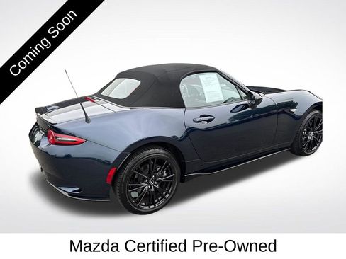 Used 2025 MAZDA MX-5 Miata Club w/ Appearance Package RWD image 7
