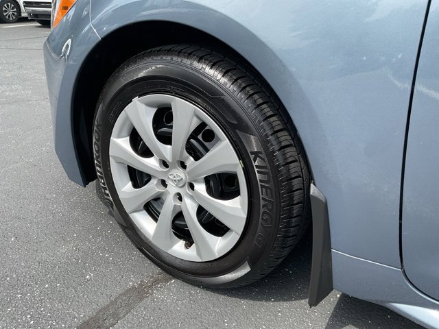 Used 2026 Toyota Corolla LE FWD image 13