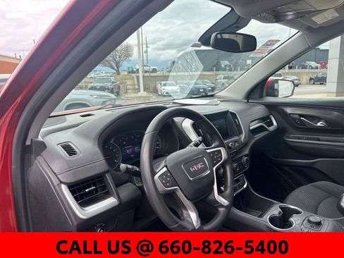 Used 2022 GMC Terrain SLE w/ Driver Convenience Package image 9