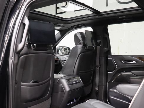 Used 2023 Cadillac Escalade ESV Premium Luxury AWD/4WD image 20