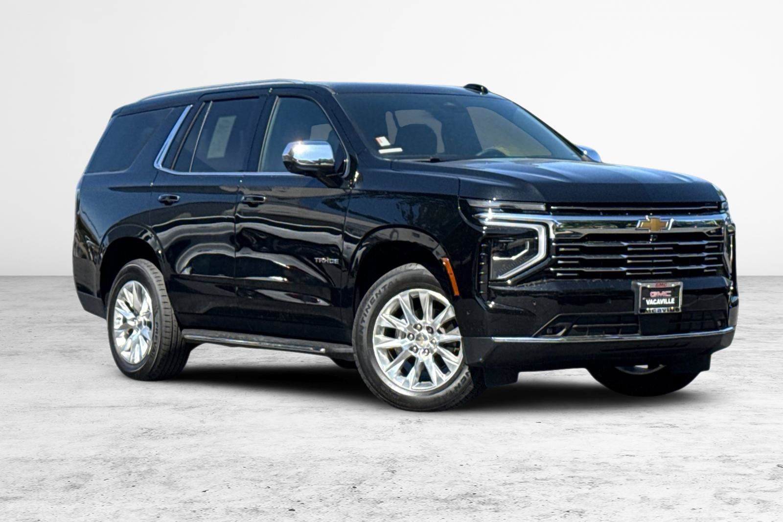 Used 2025 Chevrolet Tahoe Premier AWD/4WD image 2