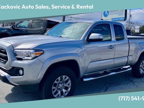 Used 2016 Toyota Tacoma SR5 image 1