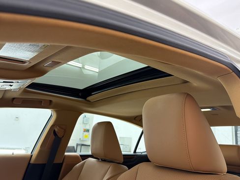 Certified 2025 Lexus ES 350 w/ Premium Package FWD image 16