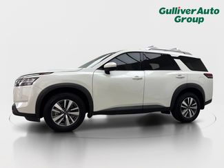 Used 2022 Nissan Pathfinder SL FWD video 2