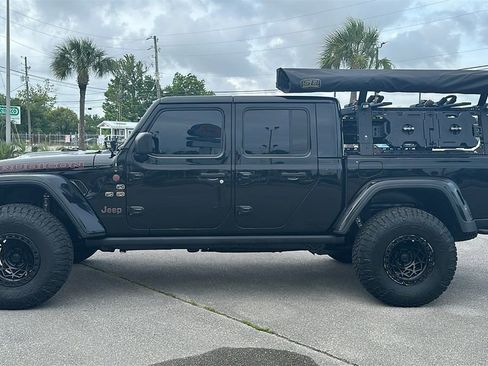 Used 2021 Jeep Gladiator Rubicon AWD/4WD image 2
