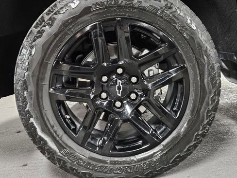 Used 2024 Chevrolet Silverado 1500 LT Trail Boss w/ LT Trail Boss Premium Package image 22