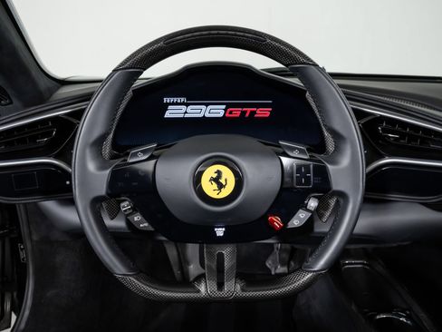 Used 2023 Ferrari 296 GTS RWD image 31