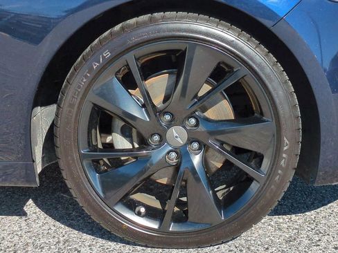 Used 2023 Genesis G70 2.0T w/ Sport Prestige Package image 11