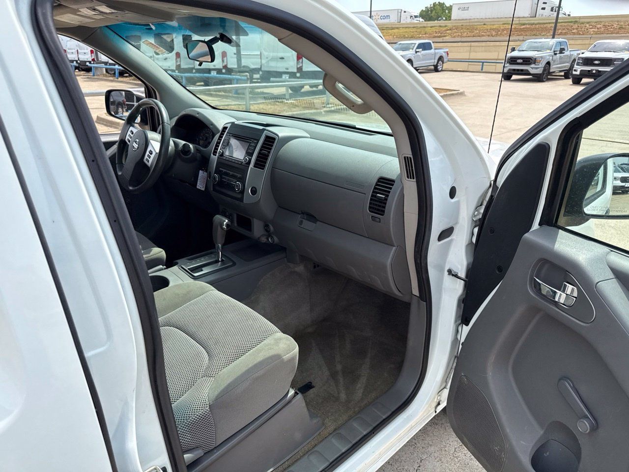 Used 2017 Nissan Frontier S w/ S Work Truck Package (4X4) image 14