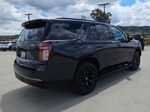 Used 2022 Chevrolet Tahoe Z71 w/ Z71 Off-Road Package AWD/4WD image 8