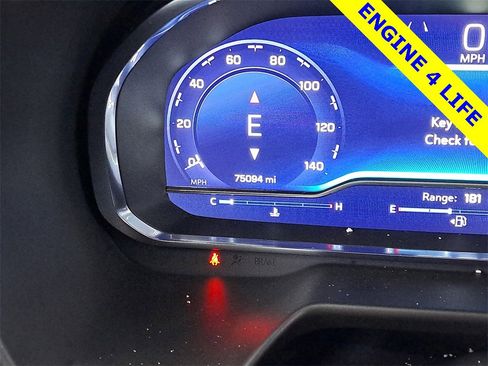 Used 2024 Chevrolet Suburban Premier image 10