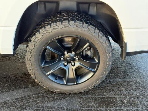 Used 2020 RAM 1500 Big Horn image 7