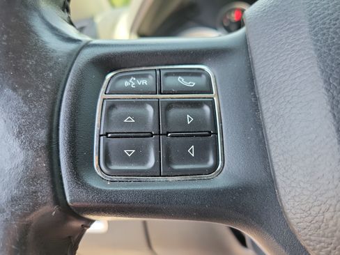 Used 2018 RAM 1500 Big Horn RWD image 13