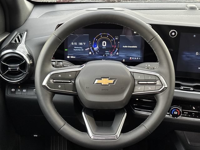 Used 2027 Chevrolet Equinox LT w/ Convenience Package II FWD image 12