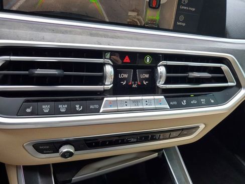 Used 2022 BMW X5 sDrive40i w/ Parking Assistance Package image 22