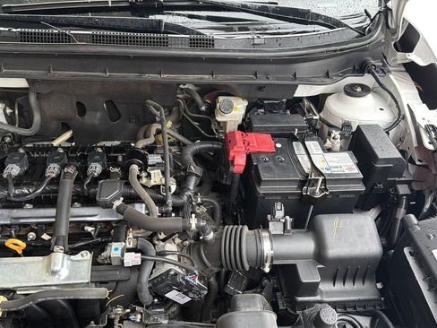Used 2021 Nissan Kicks S FWD image 34
