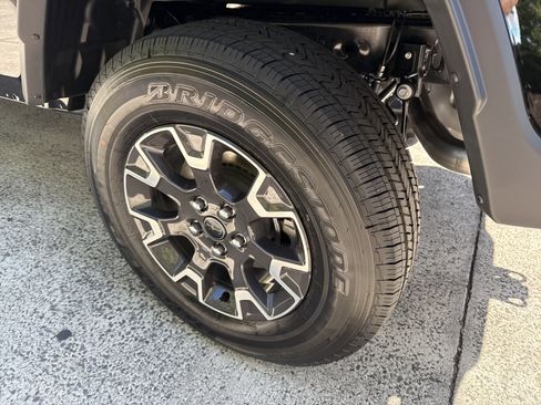 New 2025 Jeep Gladiator Sport w/ Premium Package image 20