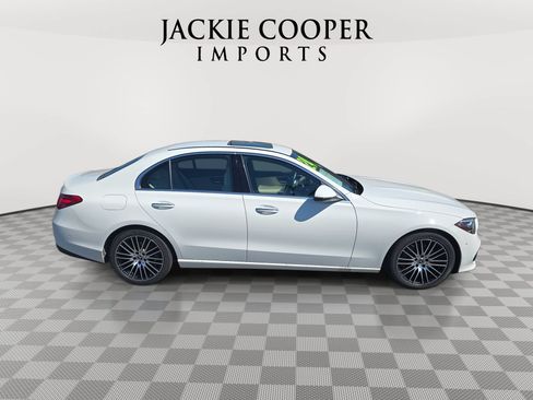 Used 2024 Mercedes-Benz C 300 4MATIC Sedan image 4