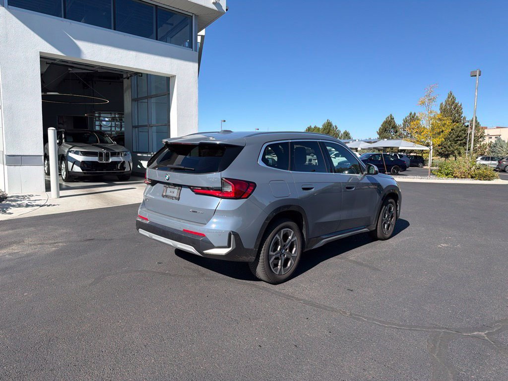 Used 2023 BMW X1 xDrive28i w/ Premium Package AWD/4WD image 5