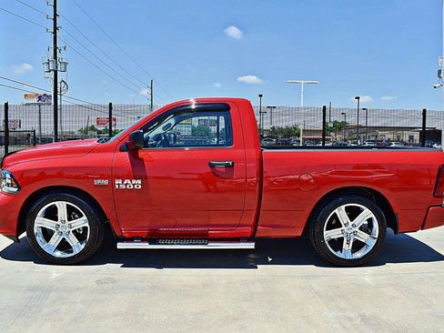 Used 2014 RAM 1500 Express RWD image 10